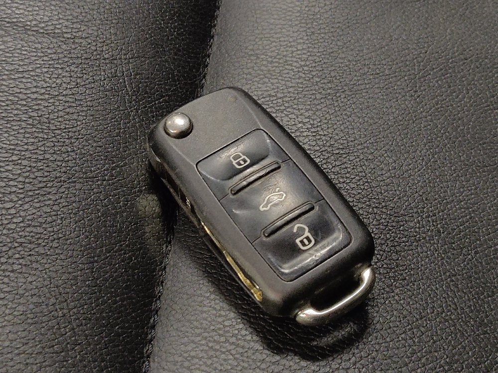Used 2016 Volkswagen Tiguan SEL AWD/4WD image 32