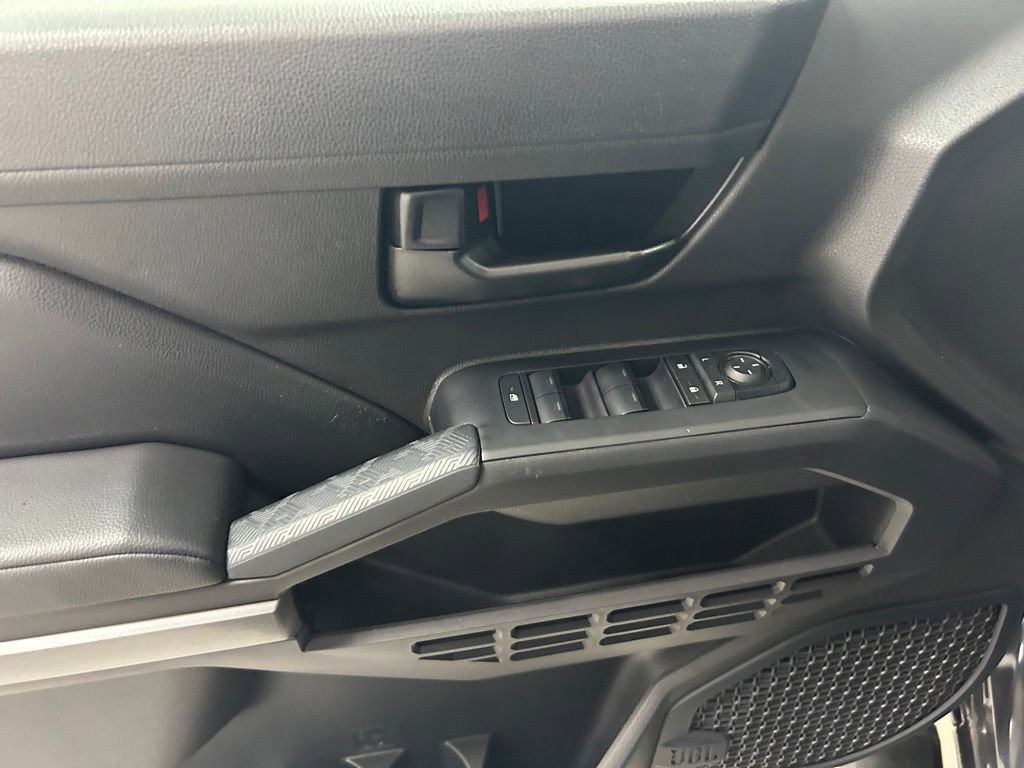 Used 2024 Toyota Tacoma SR5 AWD/4WD image 16