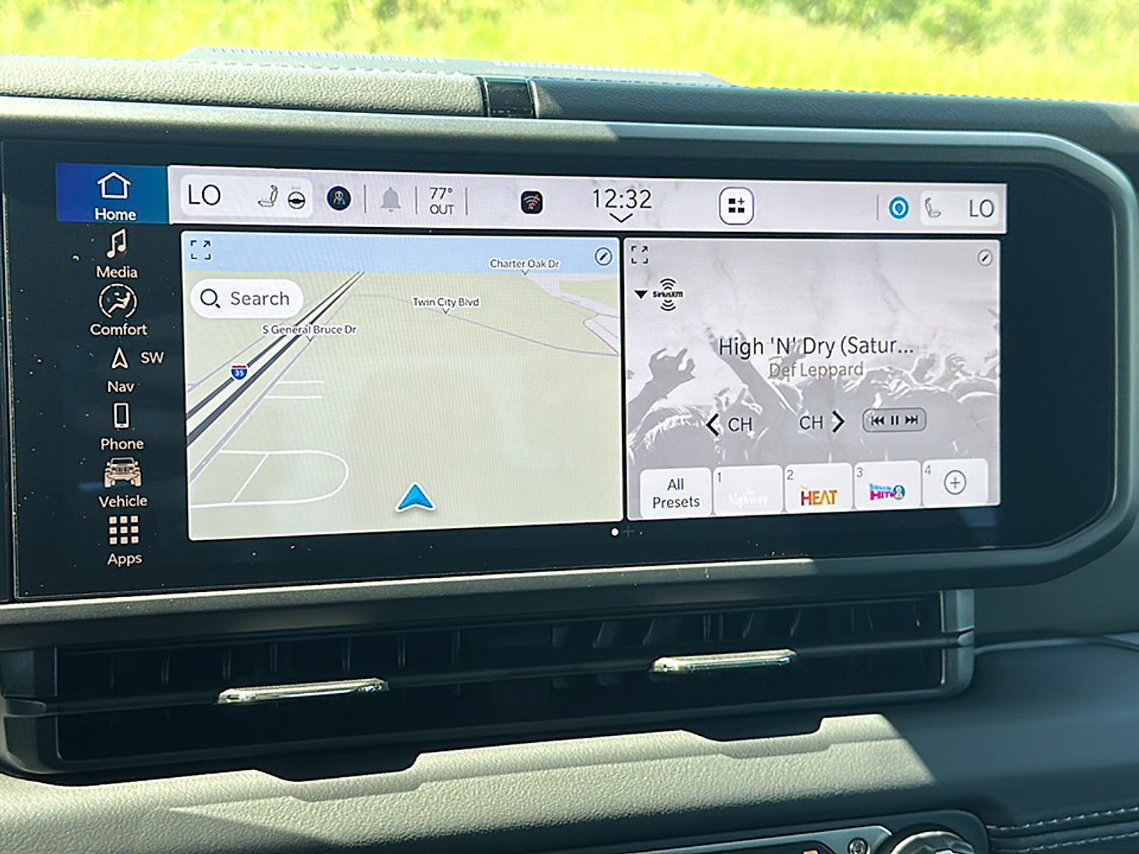 Used 2025 Jeep Gladiator Mojave image 32