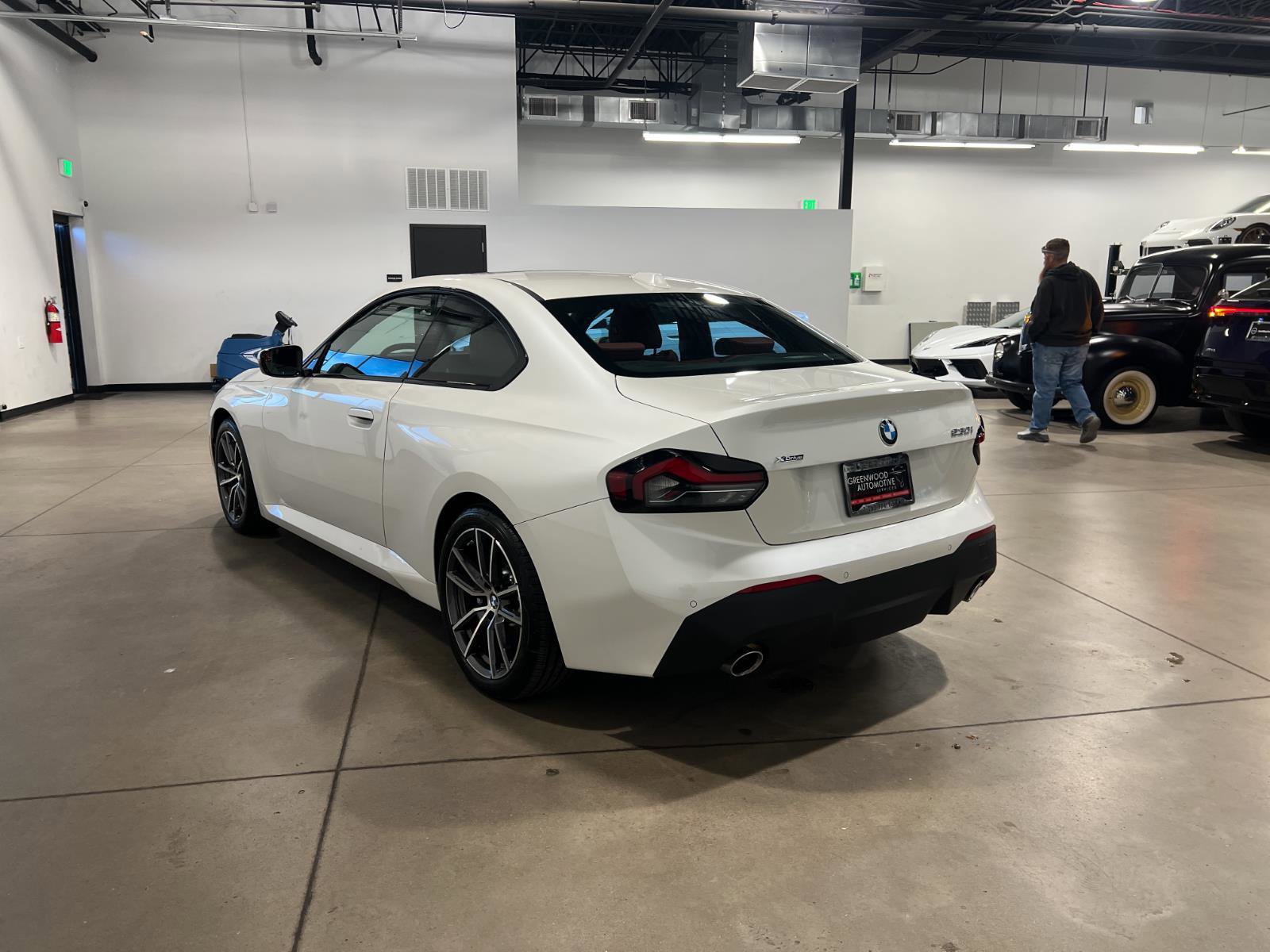 Used 2025 BMW 230i xDrive Coupe w/ Convenience Package image 5