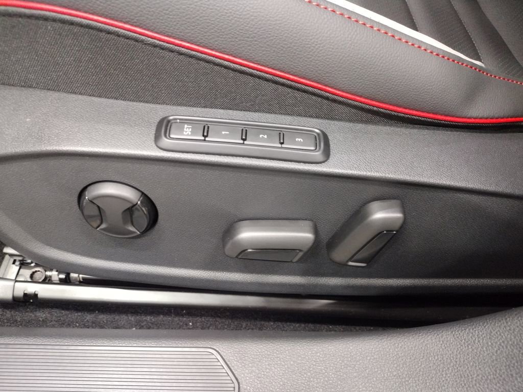 New 2025 Volkswagen GTI SE image 19