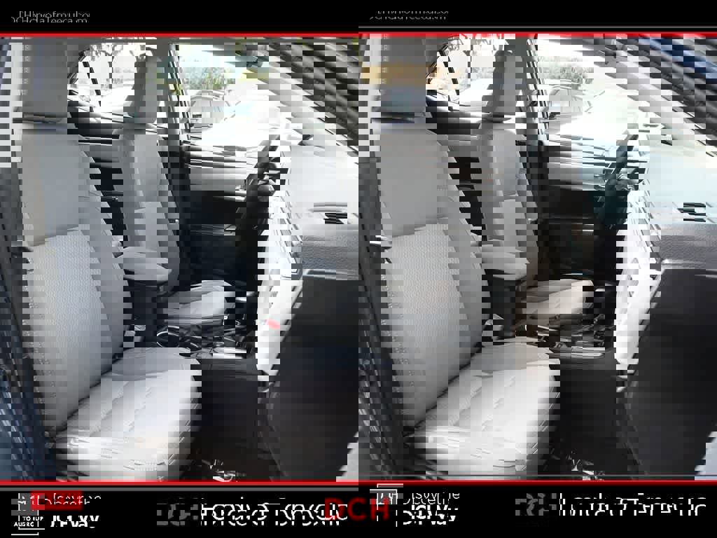 Used 2014 Toyota Corolla LE image 21