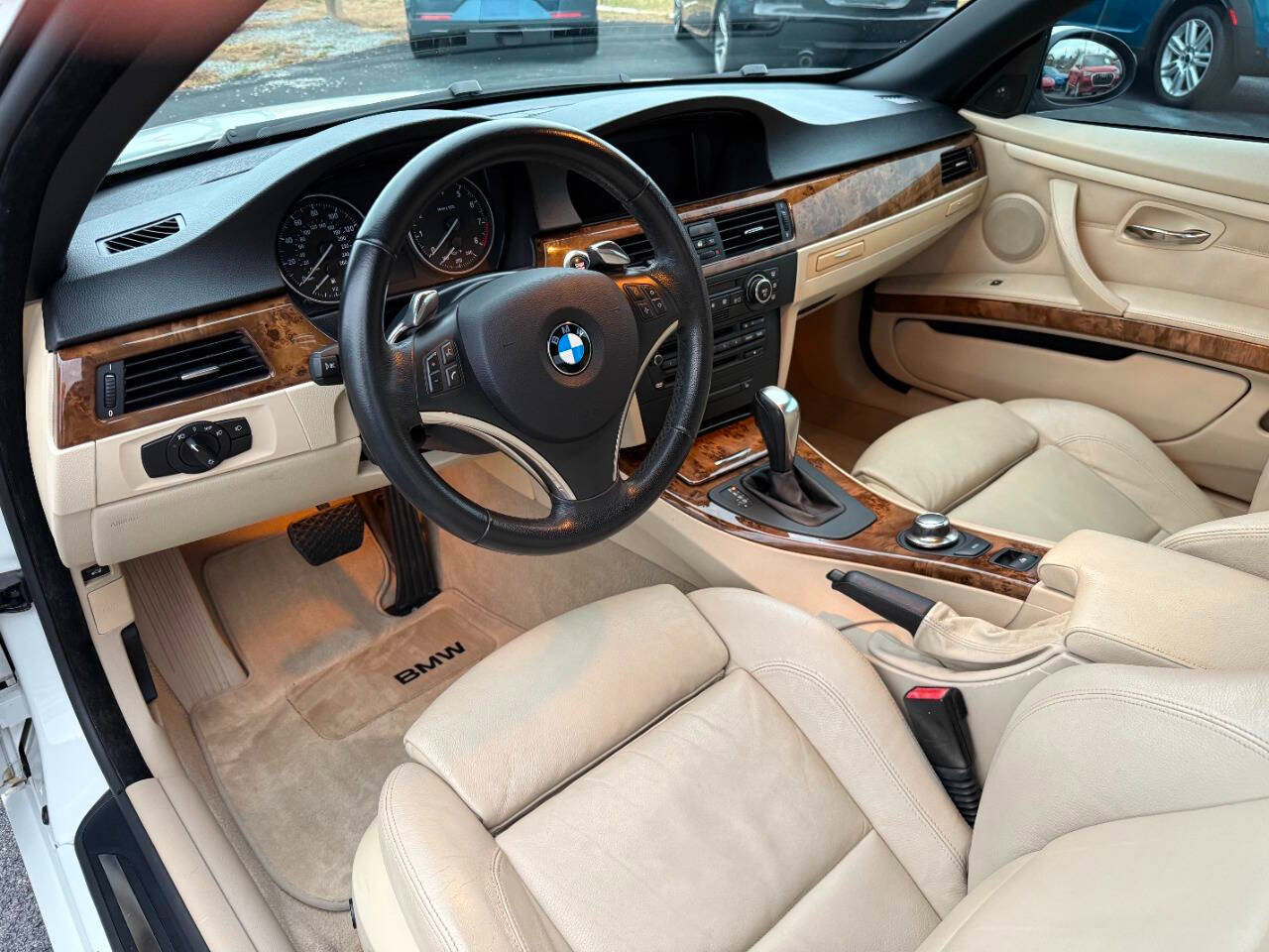 Used 2007 BMW 335i Convertible image 26