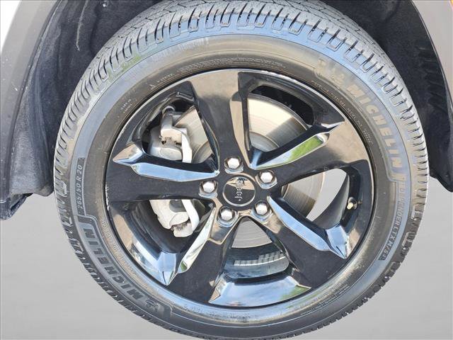 Used 2021 Jeep Grand Cherokee L Laredo AWD/4WD image 28