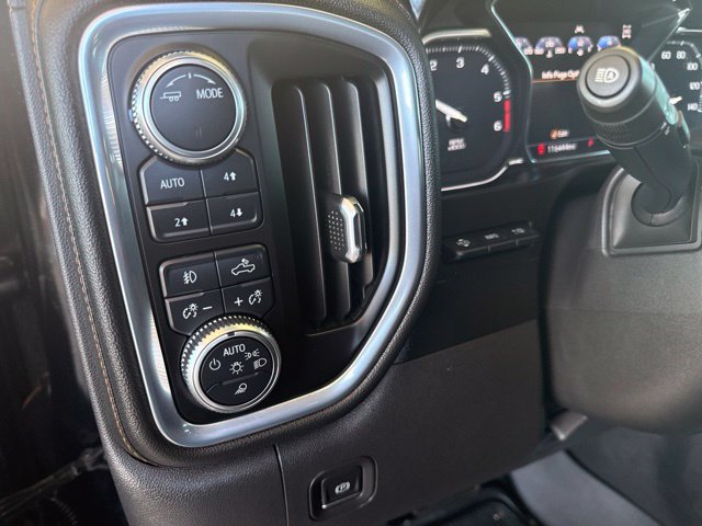 Used 2021 GMC Sierra 1500 AT4 w/ AT4 Value Package AWD/4WD image 16