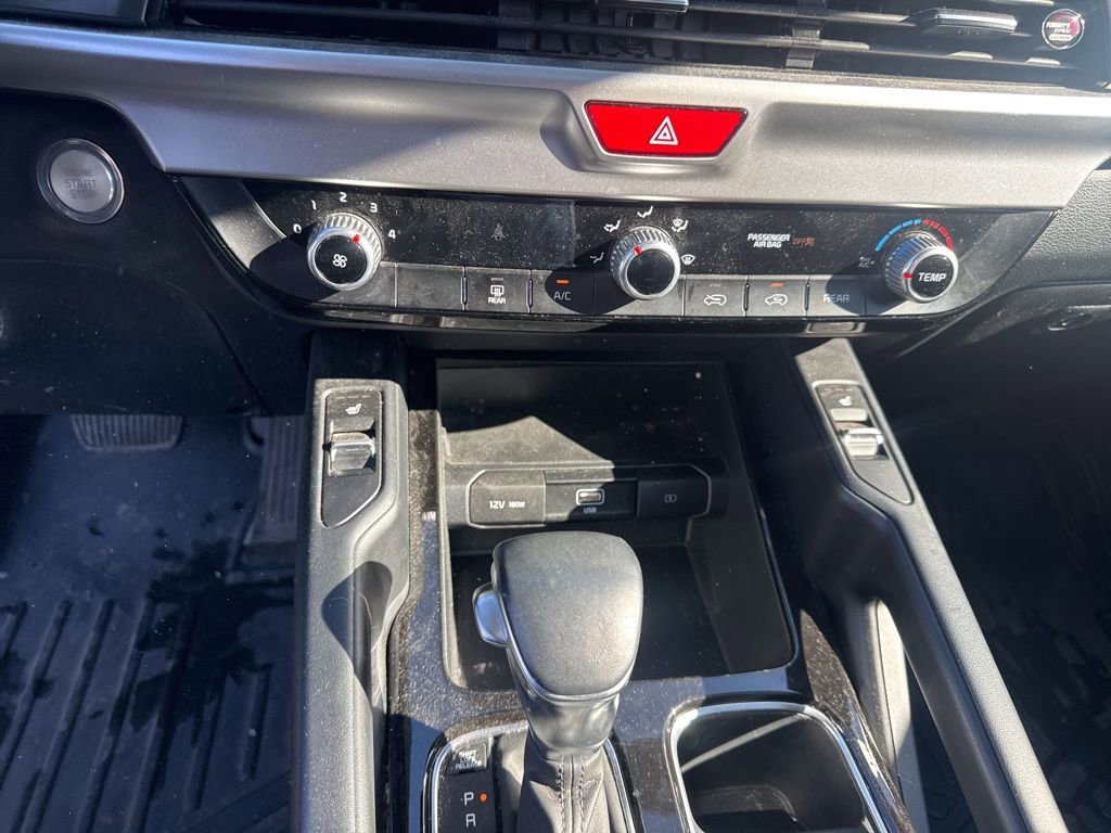 Used 2020 Kia Telluride S w/ S 8 Passenger Seating Package image 32