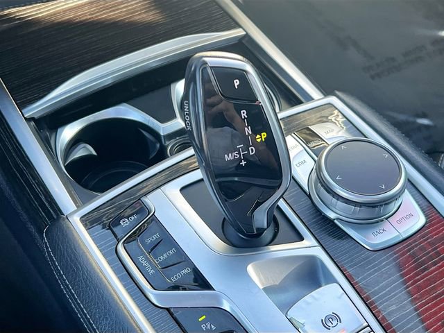 Used 2019 BMW 740i w/ M Sport Package image 17