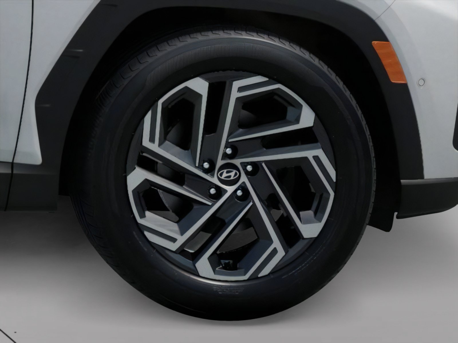 New 2026 Hyundai Tucson Limited w/ Tow & Go Package AWD/4WD image 8