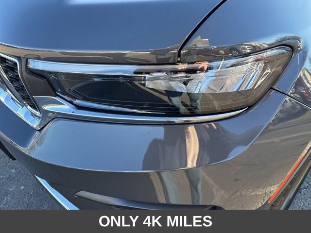 Used 2025 Jeep Grand Cherokee Laredo X image 30