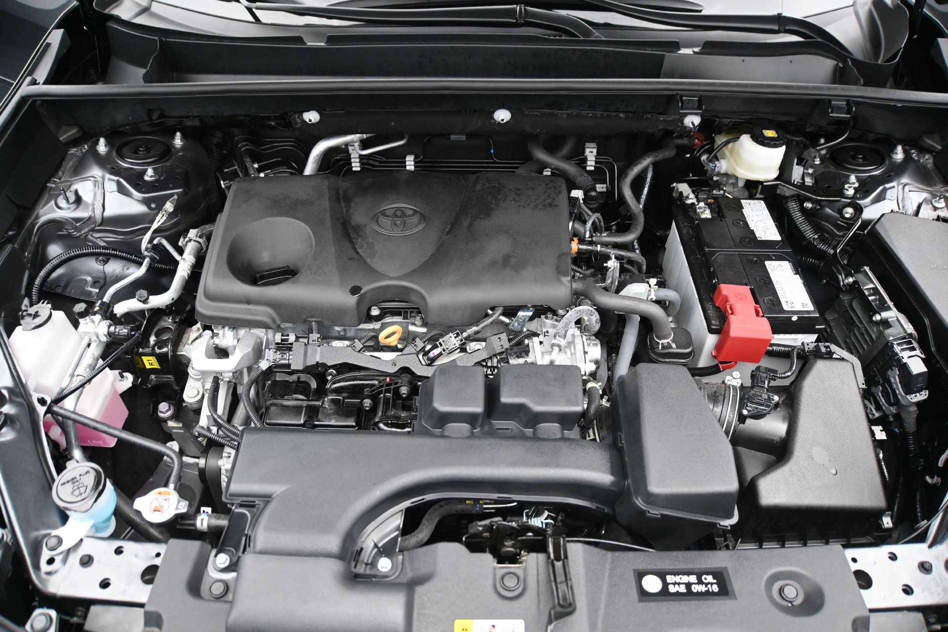 Used 2024 Toyota RAV4 LE AWD/4WD image 27