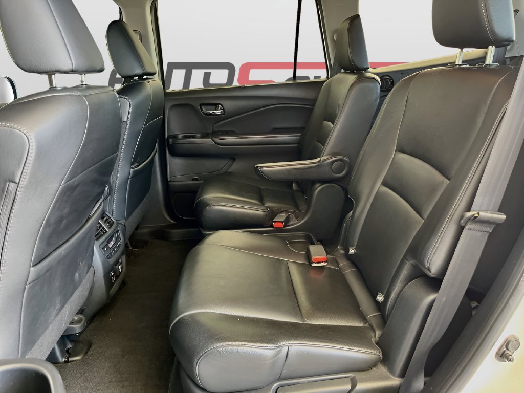 Used 2021 Honda Pilot Touring image 25