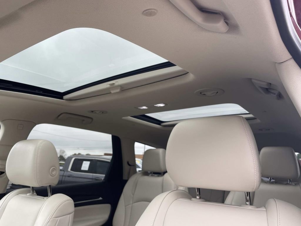 Used 2022 Buick Enclave Essence w/ Experience Buick Package image 21