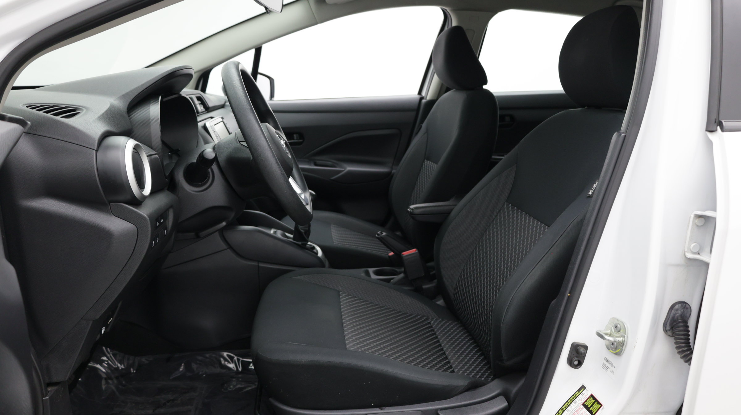 Used 2020 Nissan Versa S FWD image 13