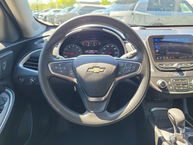 Used 2024 Chevrolet Malibu LT FWD image 9