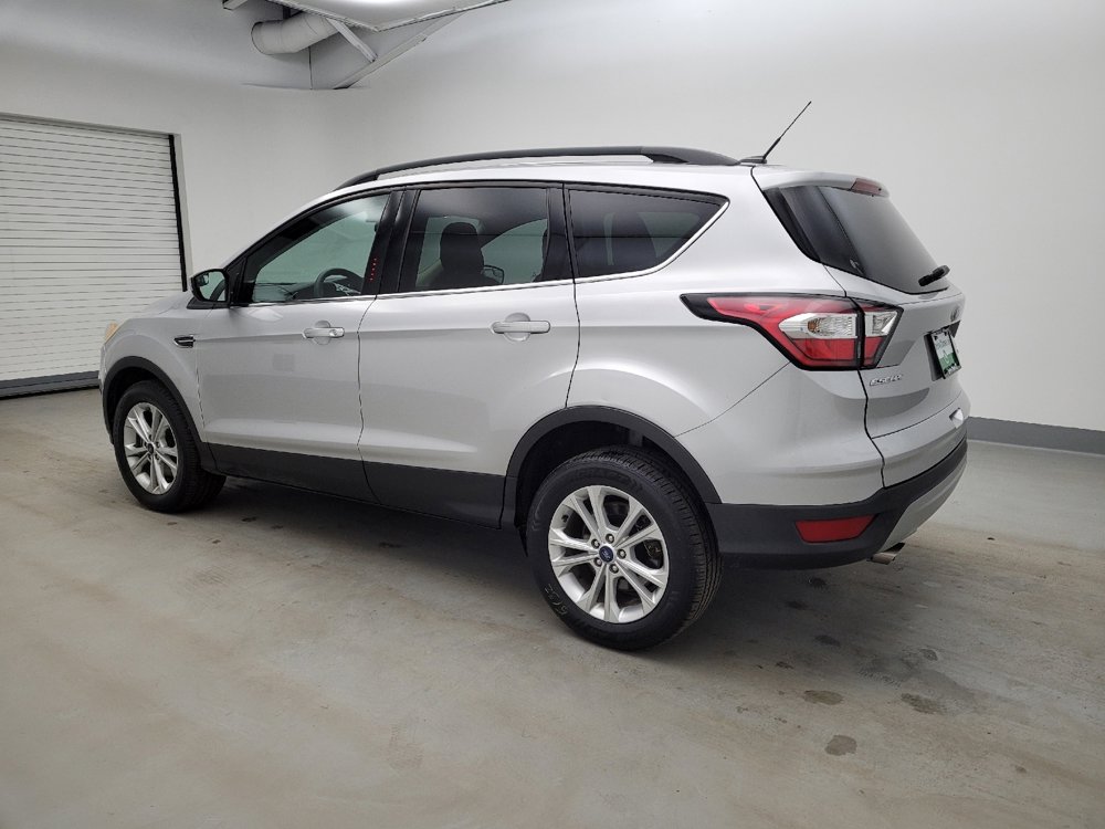 Used 2018 Ford Escape SE image 3
