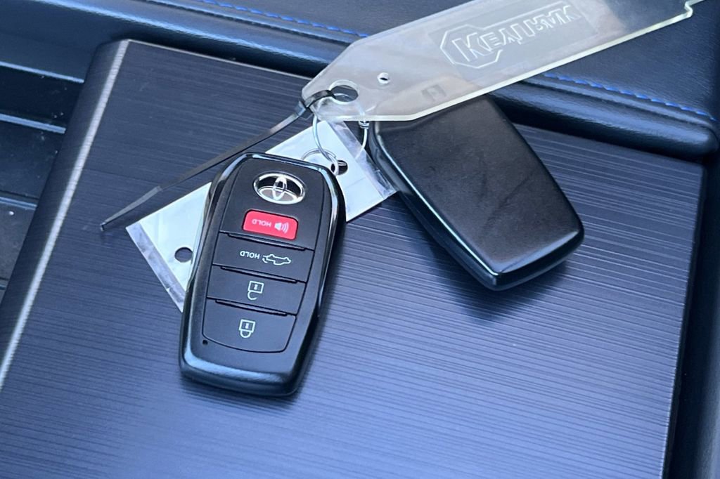 Used 2024 Toyota Tundra Platinum image 12