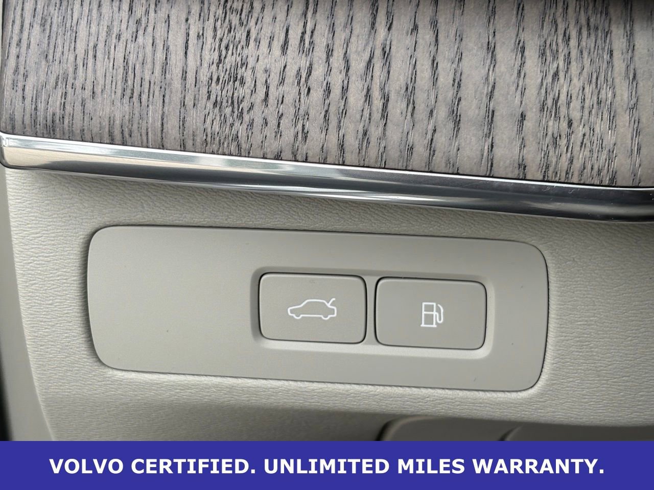 Certified 2024 Volvo XC90 T8 Plus w/ Protection Package Premier image 19