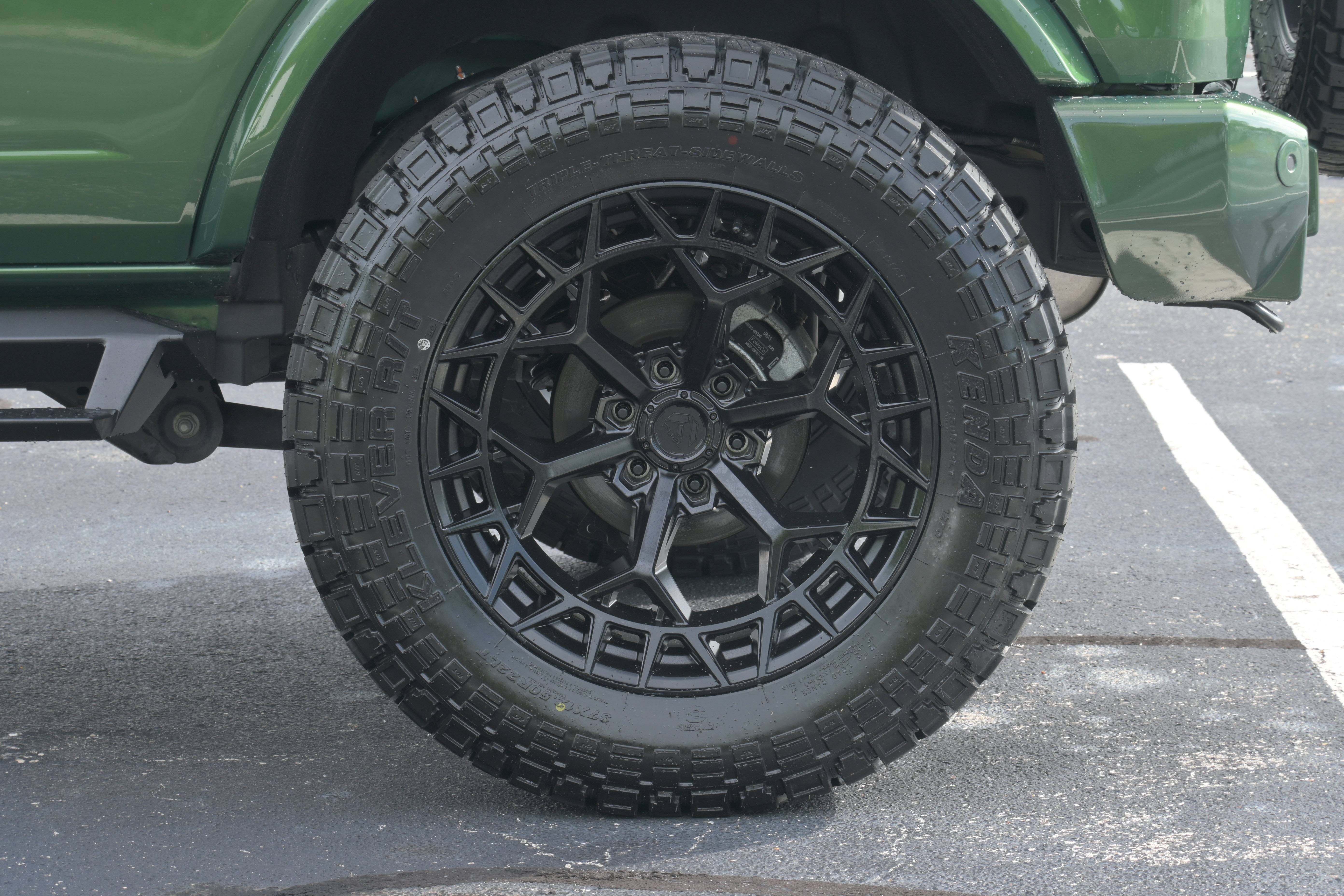 Used 2025 Ford Bronco Outer Banks AWD/4WD image 38