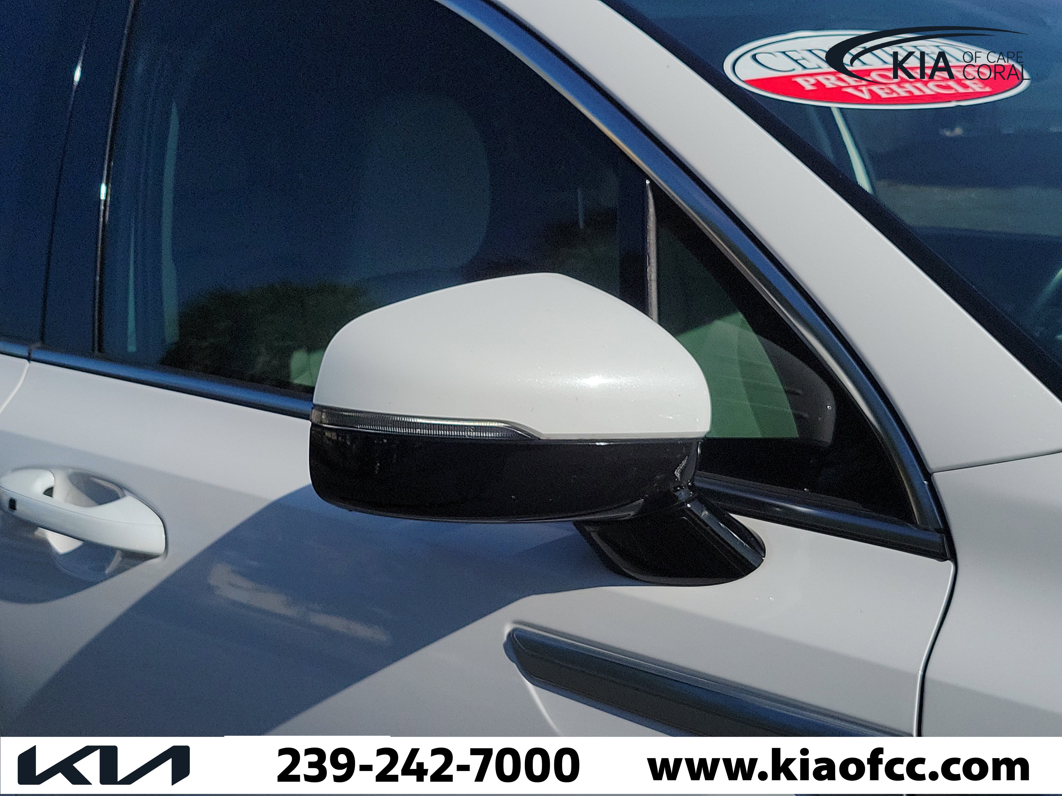 Certified 2024 Kia Sorento S w/ Panoramic Sunroof Package FWD image 8