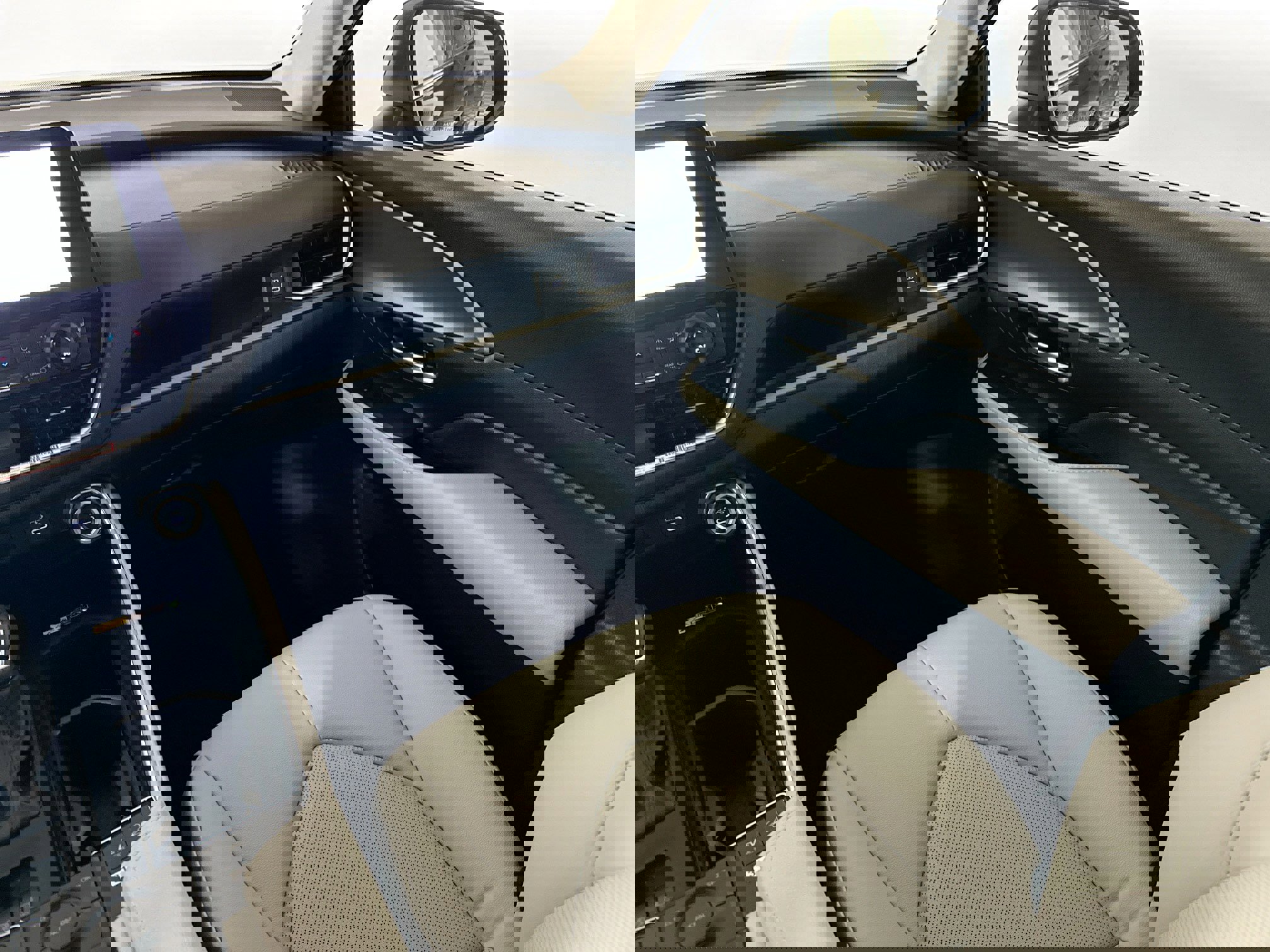 Used 2025 Toyota Grand Highlander AWD Hybrid image 31