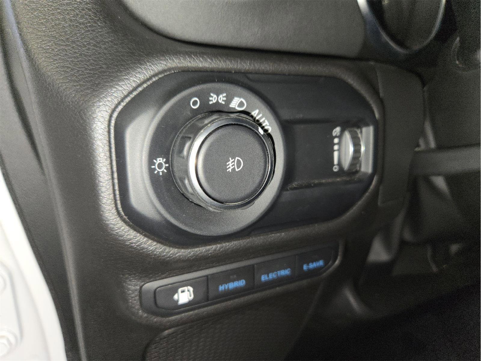 Used 2023 Jeep Wrangler Unlimited Rubicon 4xe AWD/4WD image 21