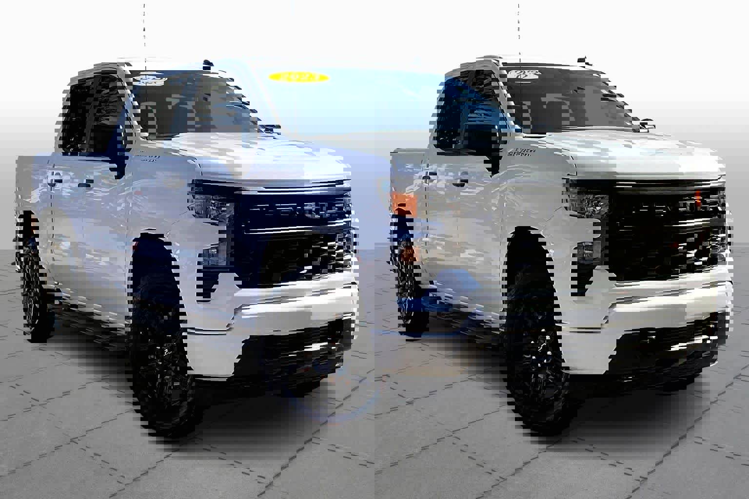 Used 2023 Chevrolet Silverado 1500 Custom image 3