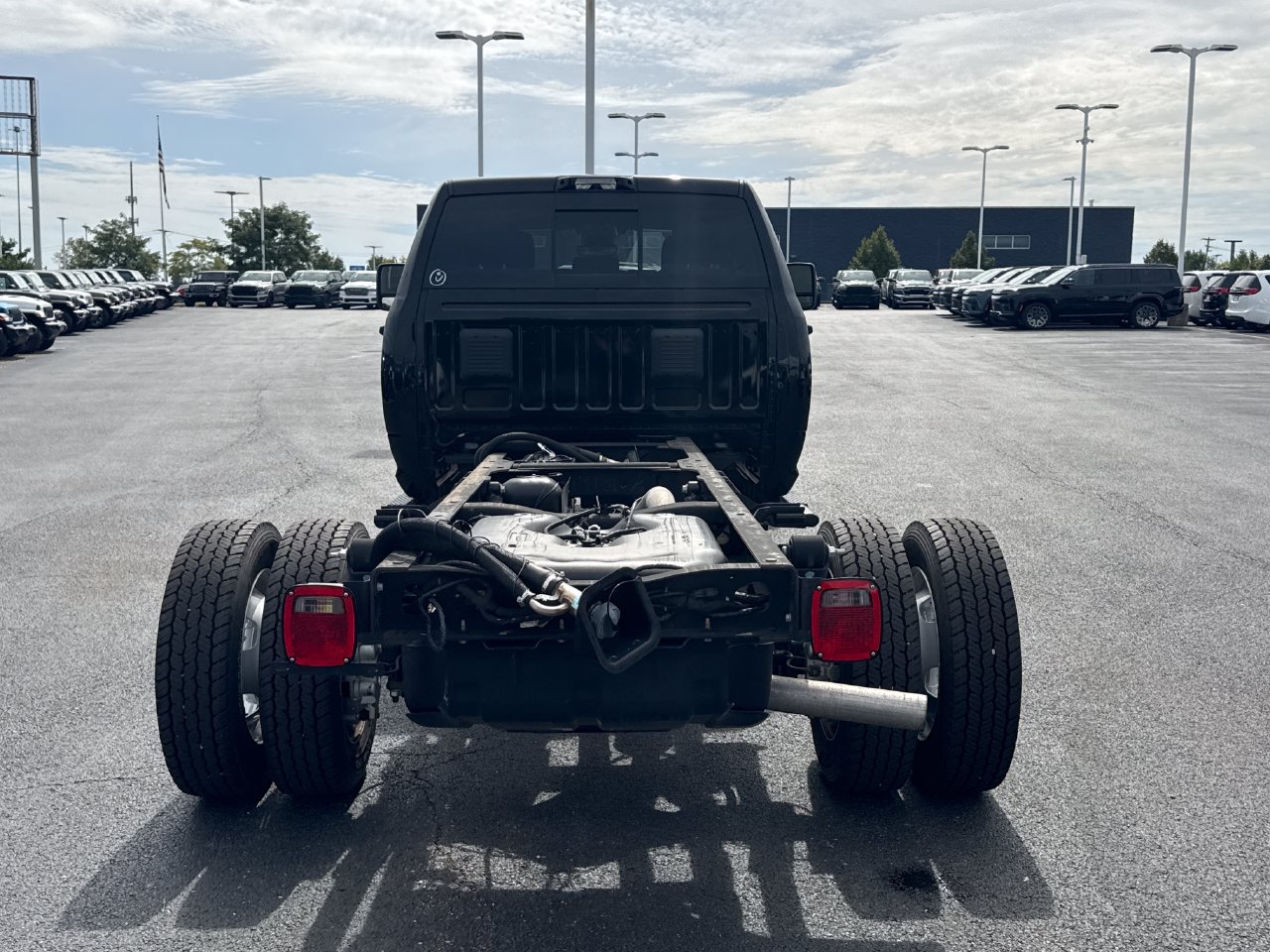 Used 2024 RAM 5500 SLT w/ Quick Order Package 27G SLT AWD/4WD image 4
