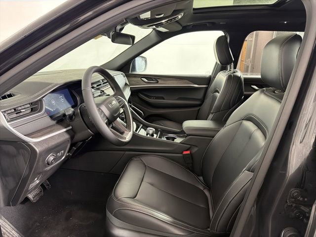 New 2025 Jeep Grand Cherokee L Limited w/ Trailer Tow Package image 15