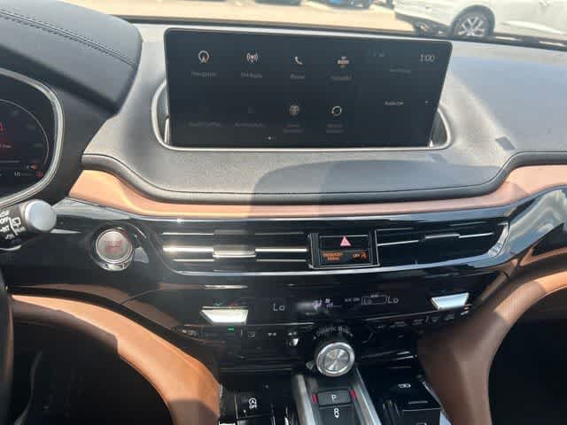 Used 2023 Acura MDX SH-AWD w/ Technology Package image 19