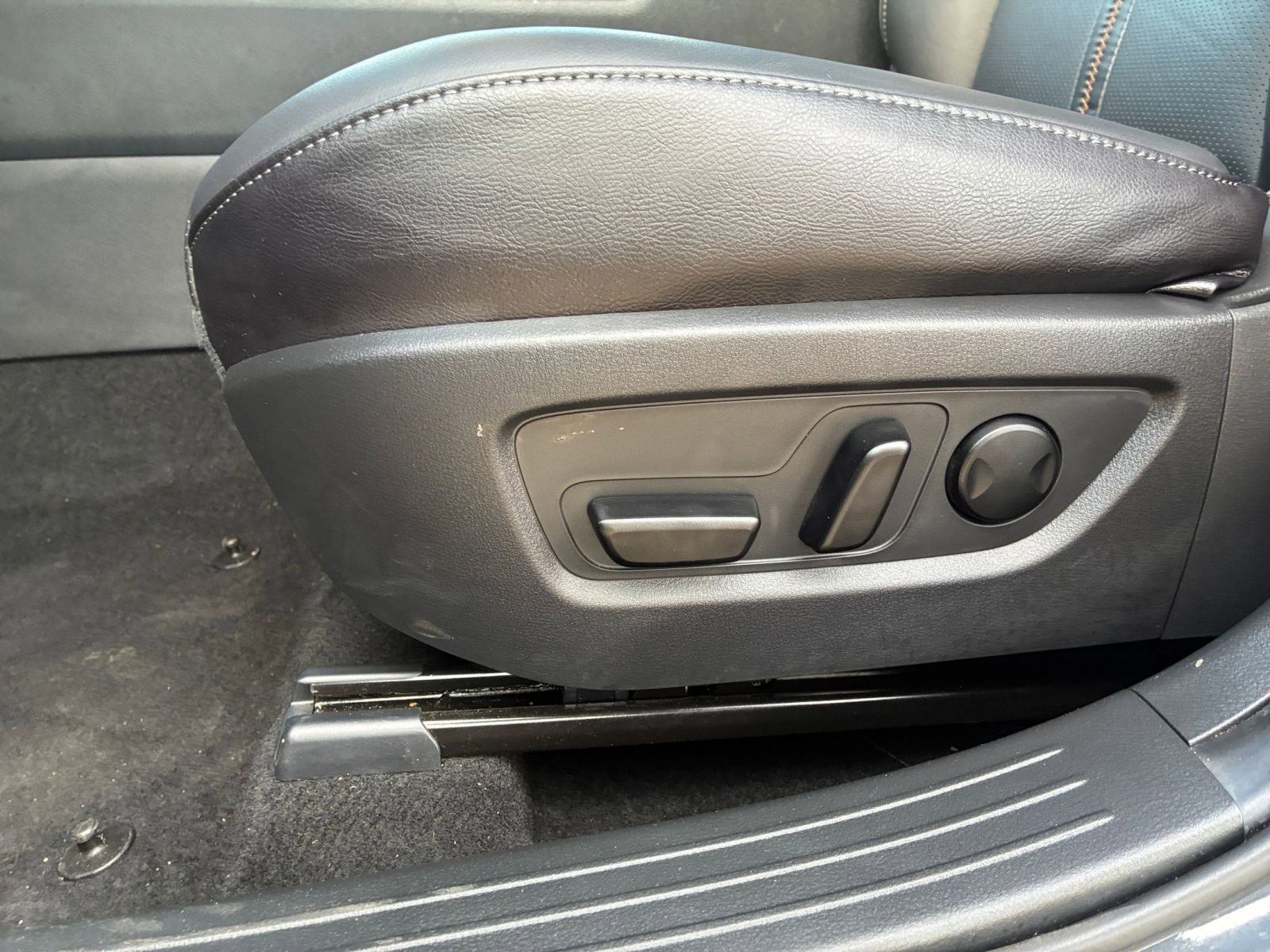 Used 2025 MAZDA CX-50 2.5 Hybrid w/ Premium Plus Pkg image 23