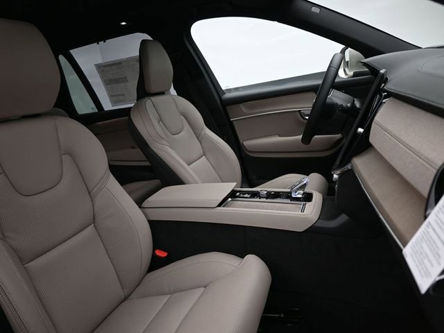New 2026 Volvo XC90 B6 Ultra w/ Protection Package Premier image 36