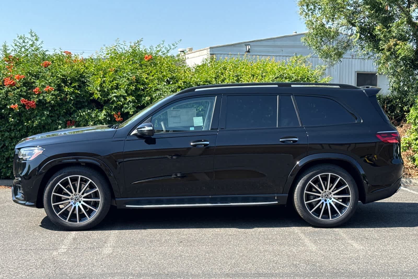 New 2026 Mercedes-Benz GLS 580 4MATIC image 6