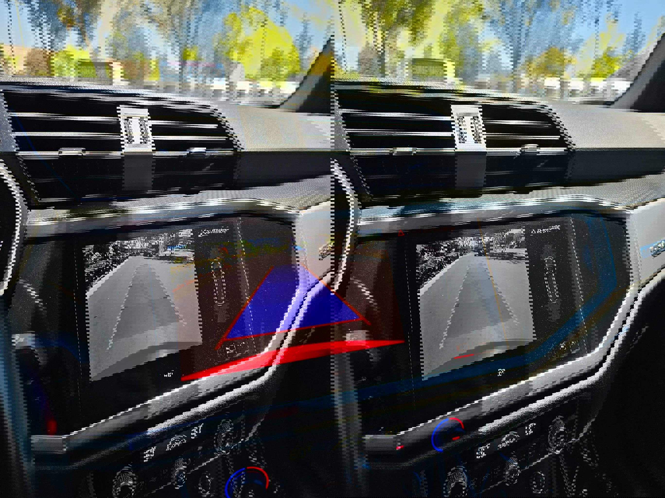 Used 2023 Audi Q3 2.0T Premium w/ 19" Wheel Package AWD/4WD image 30