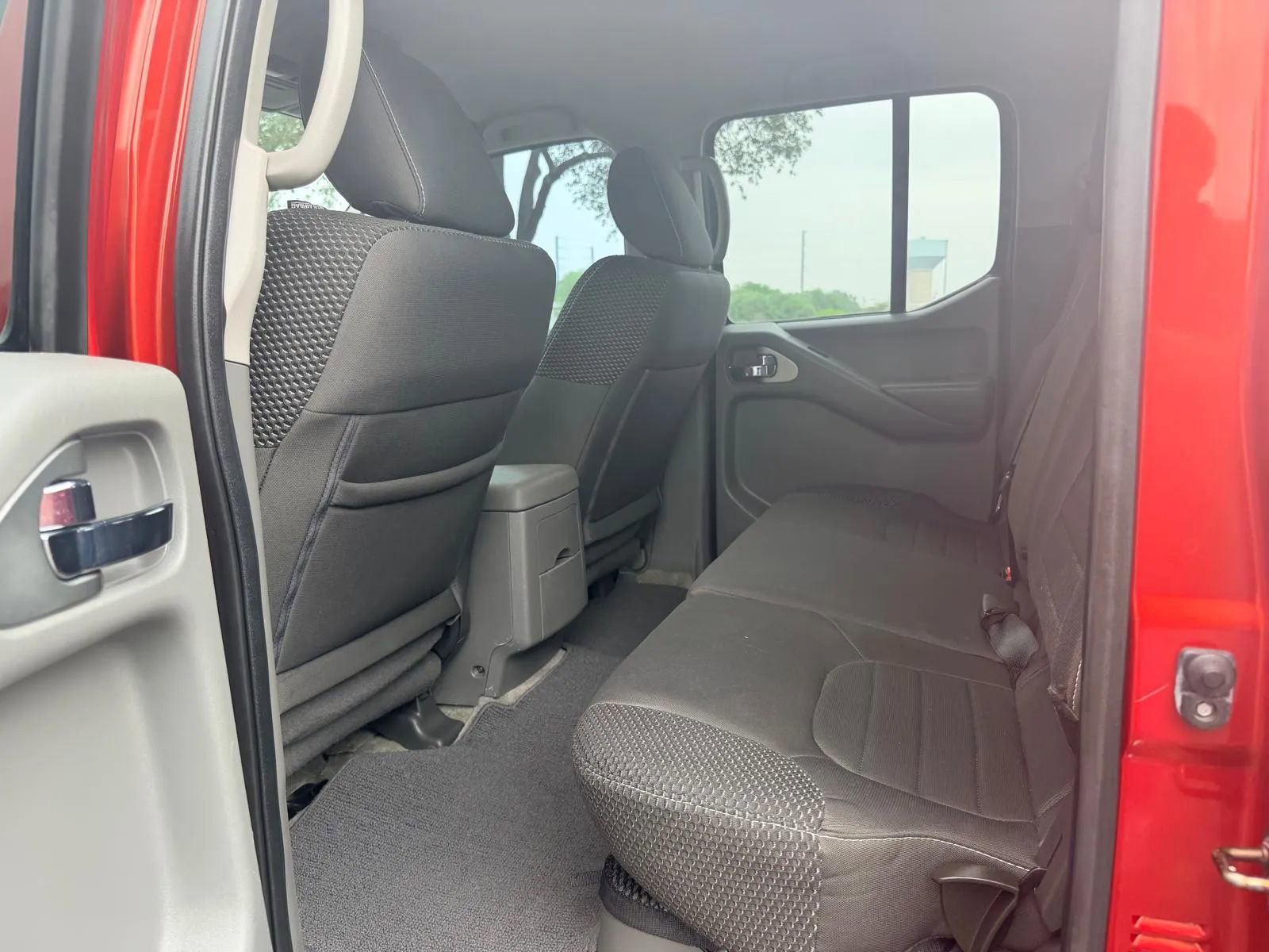 Used 2016 Nissan Frontier Desert Runner RWD image 16