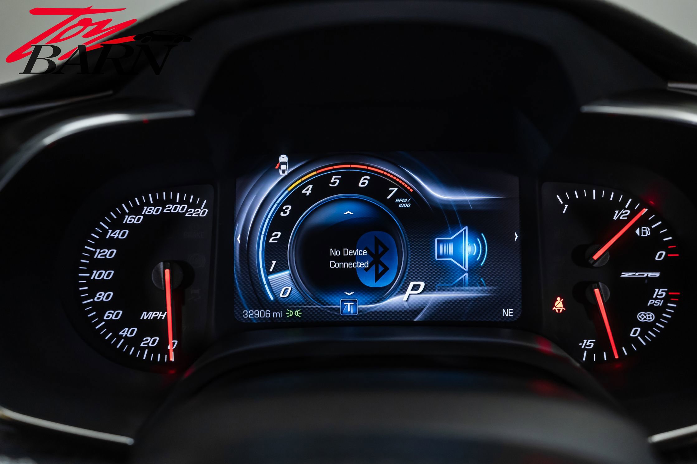 Used 2015 Chevrolet Corvette Z06 w/ 2LZ Preferred Equipment Group image 46