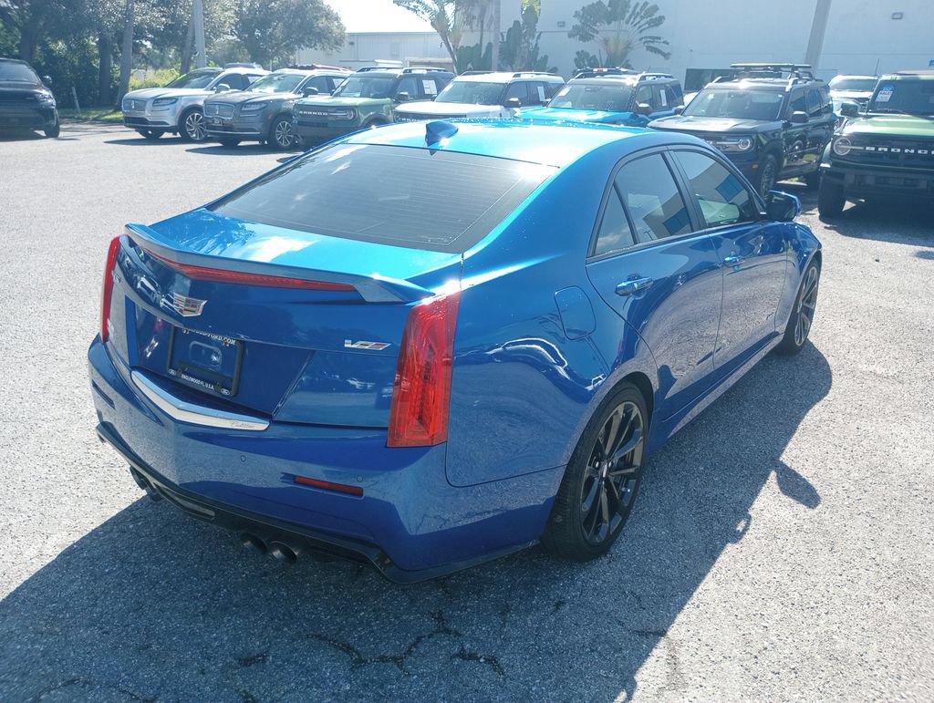 Used 2017 Cadillac ATS V w/ Luxury Package RWD image 8