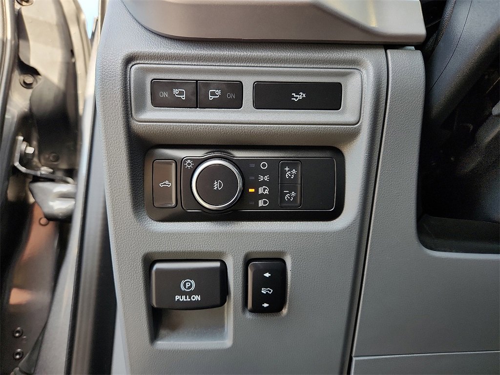 Used 2022 Ford F150 XLT w/ Equipment Group 302A High image 19