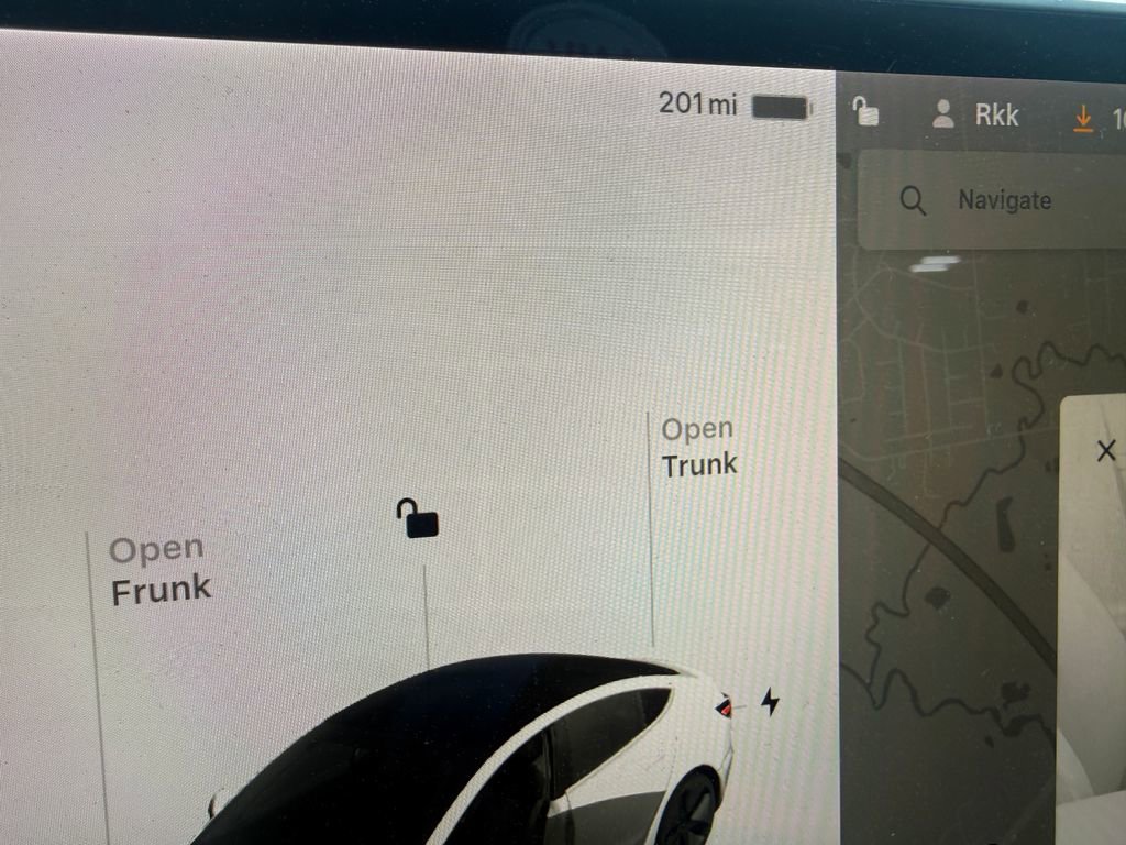 Used 2020 Tesla Model 3 Standard Range image 17