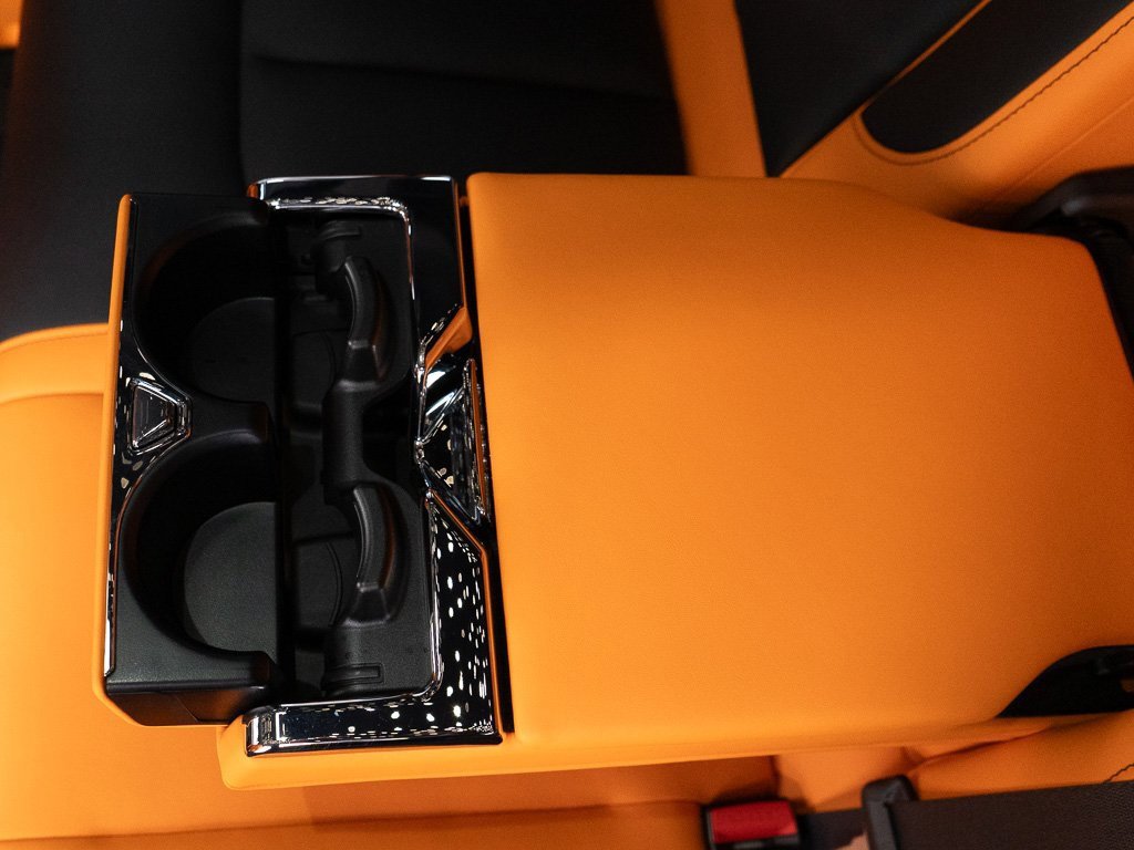 Certified 2024 Rolls-Royce Cullinan image 27