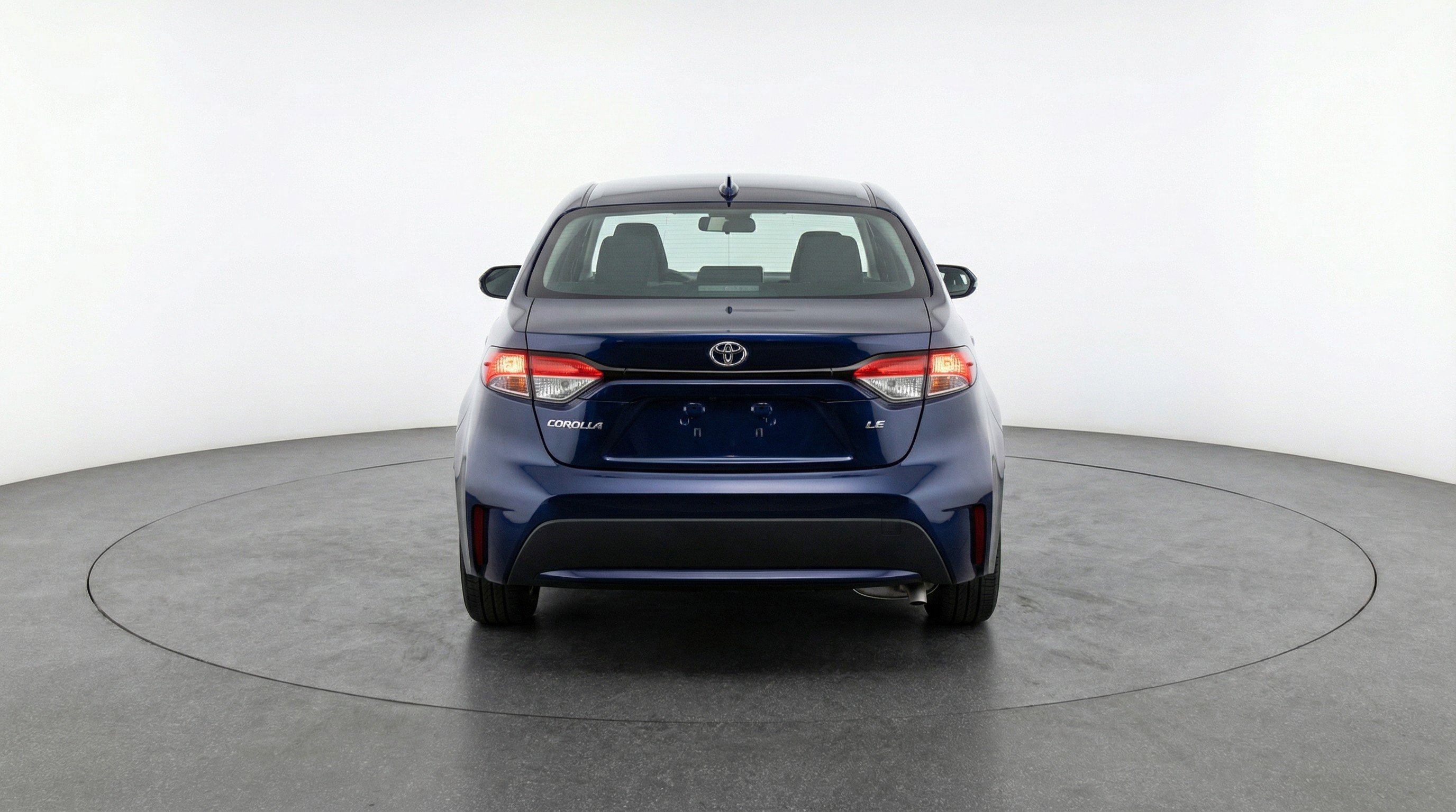 Used 2025 Toyota Corolla LE image 7
