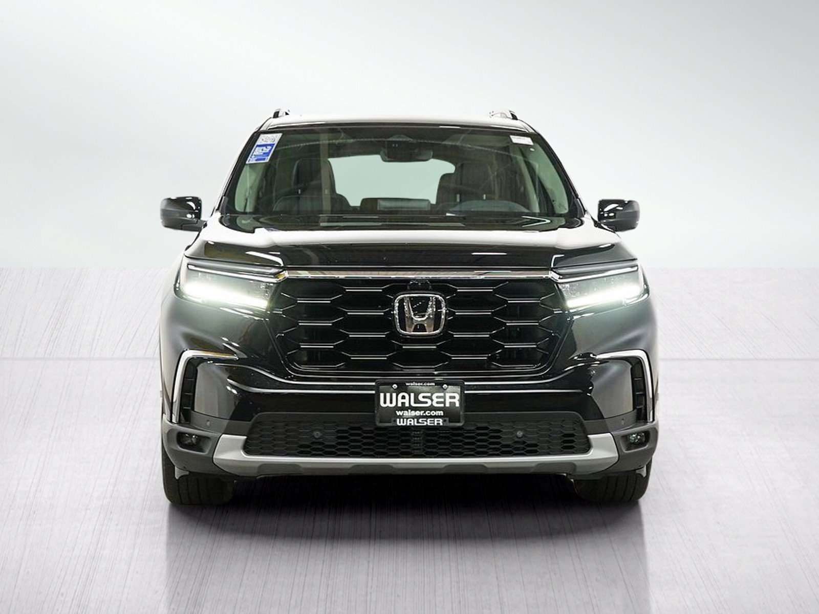 Used 2024 Honda Pilot Elite image 9