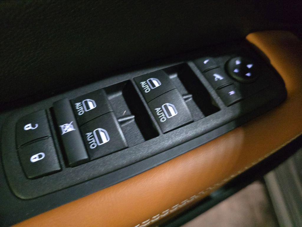 New 2026 Chrysler Pacifica Pinnacle FWD image 30