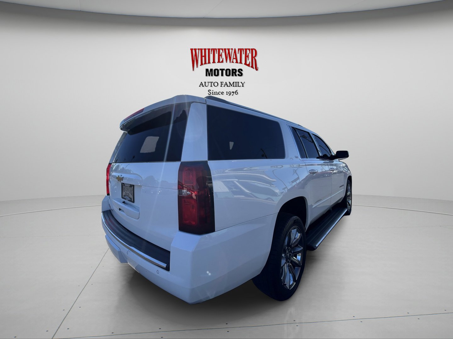 Used 2015 Chevrolet Suburban LTZ AWD/4WD image 6