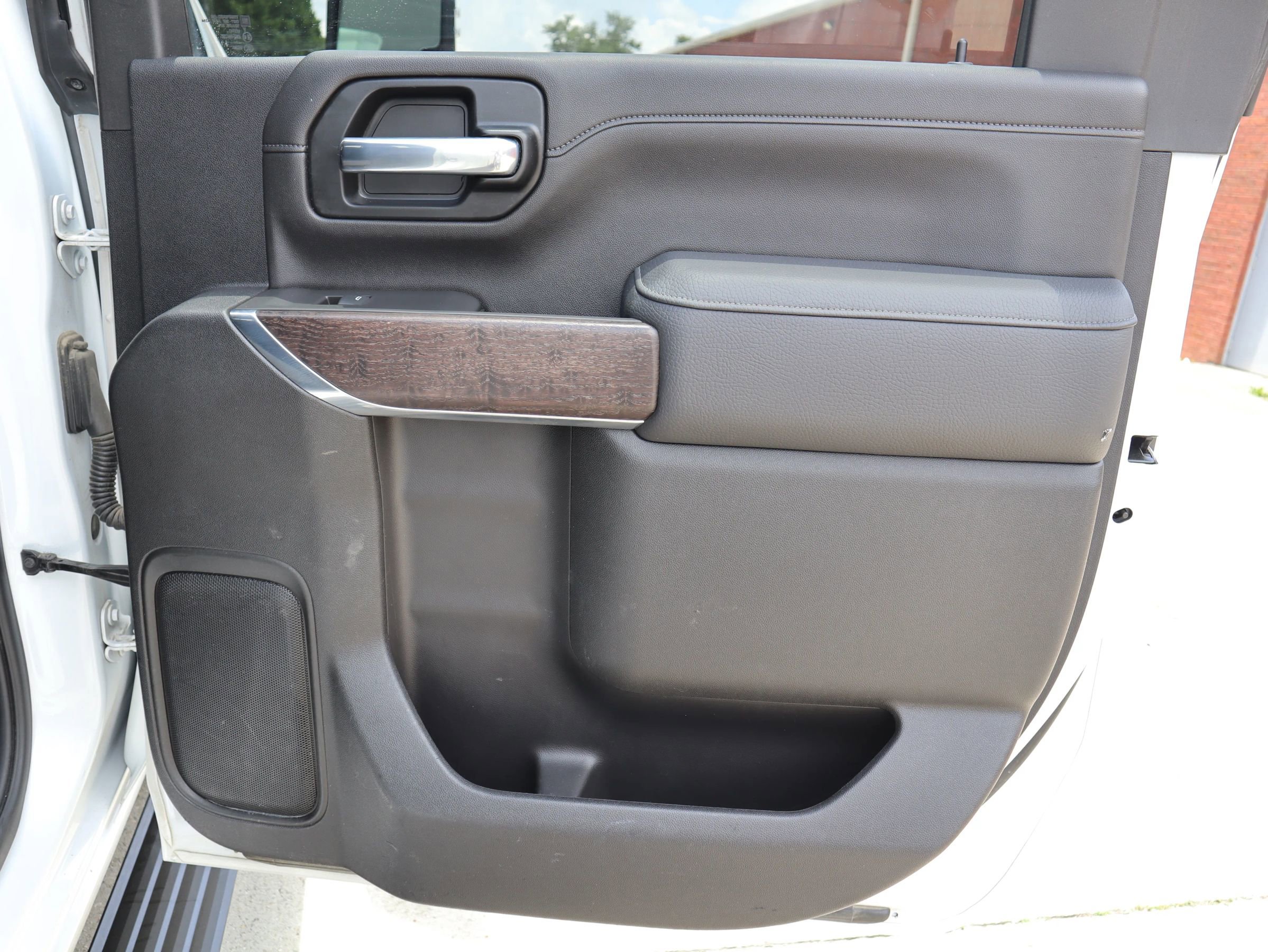 Used 2021 GMC Sierra 2500 Denali w/ Denali Ultimate Package image 31