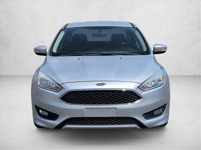 Used 2015 Ford Focus SE w/ SE Sport Package FWD image 3