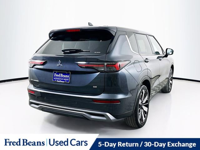 Used 2025 Mitsubishi Outlander SE image 8