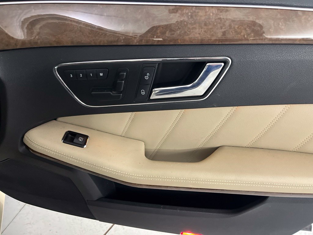 Used 2010 Mercedes-Benz E 350 Sedan image 52
