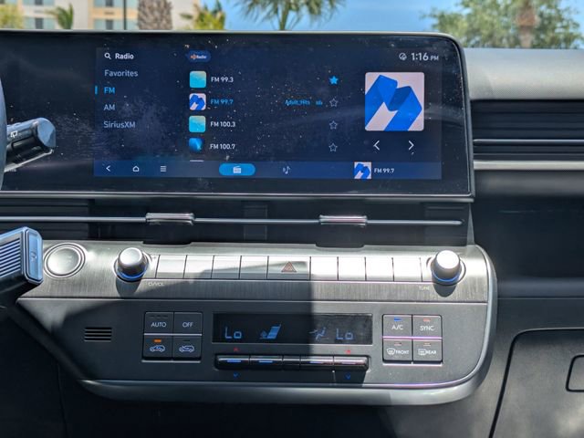 Used 2024 Hyundai Kona Limited FWD image 22