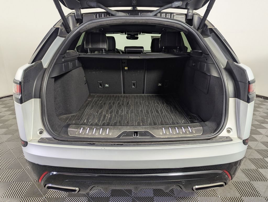 Used 2020 Land Rover Range Rover Velar R-Dynamic S image 20