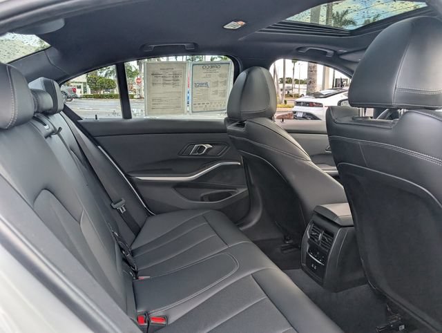 Used 2024 BMW 330i Sedan w/ Convenience Package RWD image 15